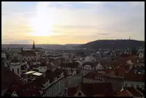 Abendlicher Blick vom Rathausturm �ber die D�cher von Prag. (11.12.2011)