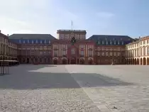 Mannheim, kurf�rstliches Schloss, erbaut ab 1720 durch Kurf�rst Karl Philipp 
(19.10.2008)