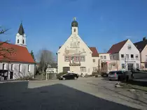 Bad Gr�nenbach, Marktplatz und Spitalkirche Hl. Geist (24.03.2011)