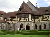 Kloster Bebenhausen, gotischer Kreuzgang erbaut von 1471 bis 1496 mit Brunnenkapelle, Kreis T�bingen (03.08.2008)