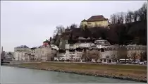 Salzburg. Oberhalb des Giselakais an der Salzach ist das Kapuzinerkloster zu sehen. 17.01.2012