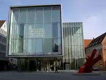 Ulm, Kunsthalle Weishaupt, Privatsammlung moderner Kunst, er�ffnet 2007, 
Architekt Wolfram W�hr (04.02.2012)
