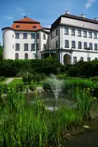 Laupheim, Schloss Gro�laupheim mit Schlo�garten (21.05.2009)