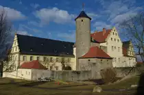 Aub, Schloss, erbaut ab 1369, Ausbau als Jagdschloss durch das Hochstift W�rzburg 
(17.02.2012)