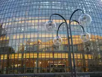 K�ln: Licht und Glas am ber�hmten Modehaus in der Schildergasse, Aufnahme vom 30.10.2006