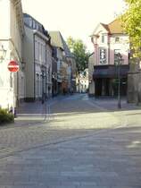 Krefeld-H�ls: Blick in die Konventstr. vom H�lser Markt aus.