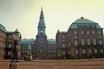 Kopenhagen, Schlo� Christiansborg von 1985, wurde 1906-37 erbaut und ist Regierungssitz, Scan vom Dia, M�rz 2012, 