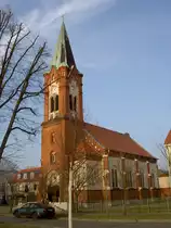 Werder/Havel, Kath. Kirche Sankt Maria Meeresstern, erbaut 1905 im neuromanischen 
Stil mit 35 Meter hohen Turm, Kreis Potsdam (16.03.2012)