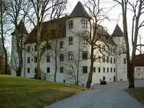 Jettingen, Stauffenberg Schloss, erbaut ab dem 15. Jahrhundert, heute Gr�flich
Wolf Metternichsches Schloss, Vierfl�gelanlage, Kreis G�nzburg (26.03.2012)