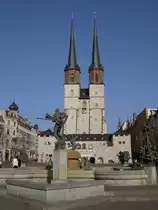 Halle, Marktkirche mit Hallmarktbrunnen, erbaut durch Kardinal Albrecht (15.03.2012)