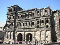 Die Porta Nigra in Trier von der Altstadtseite aus fotografiert.

02.05.07