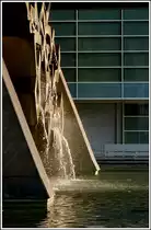 Licht- und Schattenspiele an der Tour du Midi in Br�ssel. 25.03.2012 (Jeanny)