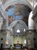 Locarno, San Giovanni Battista Kirche, Hochaltar von 1794, Malereien von 1848, 
im Chor Stukkaturen von 1630 (09.04.2012)