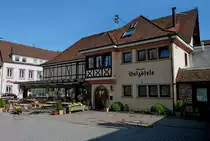 Ihringen am Kaiserstuhl, bekannte Weinstube und Restaurant  Holz�fele , April 2012