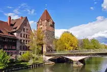 N�rnberg - Heubr�cke �ber die Pegnitz und alter Stadtturm - 23.04.2012