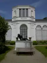 Putbus, Orangerie im Schlo�park, erbaut 1853 durch August St�ler, heute k�nstlerisches Ausstellungszentrum (21.05.2012)