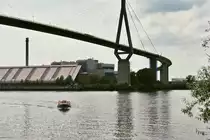 Fot der Hamburger K�hlbrandbr�cke aufgenommen am 01.05.2011 im Hamburger Stadtteil Neuhof( Hamburger Hafen)