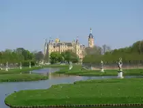Blick vom Schlo�park aus zum Schlo�, Schwerin [23.04.2011]