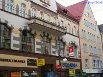 16.05.2004, Chorz�w, ul. Wolności