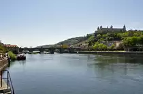 W�rzburg - alte Mainbr�cke und Festung Marienberg - 28.04.2012