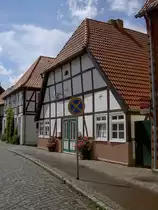 Kl�tz, Fachwerkh�user am Marktplatz (12.07.2012)