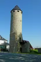 Lichtenberg, der rekonstruktierte Bergfried der Burg aus dem 12.Jahrhundert, Mai 2012