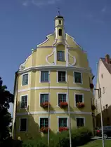 Kirchheim in Schwaben, Rathaus, erbaut 1738 durch Johann Michael Hennevogel 
(18.07.2012)