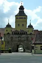 Wei�enburg, das Ellinger Tor stadteinw�rts gesehen, stammt aus dem 14.Jahrhundert und z�hlt zu den sch�nsten Stadttoren in Deutschland, Mai 2012