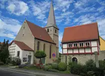 Segnitz, ev. Kirche St. Martin, Chorturmkirche, erbaut ab 1350 (17.06.2012)