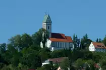 Wallfahrtskirche St.Johann Baptist auf dem 767m hohen Bussen in Oberschwaben, Wallfahrten zu dieser 1516 erbauten Kirche sind bereits ab 1521 belegt, Aug.2012