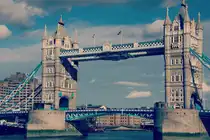 Tower Bridge  von der London Bridge aus fotographiert. 12.09.2012 