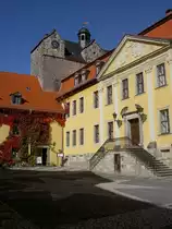 Schloss Ballenstedt, barocker dreifl�geliger Bau, erbaut Anfang des 18. Jahrhunderts (30.09.2012)