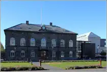 Das Parlament von Island hat in diesem Geb�ude seinen Sitz. 18.09.2012