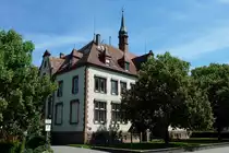 K�ndringen, das 1905 erbaute Schulgeb�ude, Mai 2012