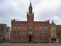 Bitterfeld, neugotisches Rathaus, erbaut von 1863 bis 1865 durch August Friedrich 
Ritter (31.03.2012)