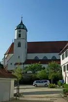 Scheer, die Pfarrkirche St.Nikolaus, die dreischiffige Basilika wurde 1492-1509 erbaut, 1742-1775 barokisiert, Aug.2012