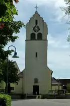 Feldkirch im Markgr�flerland, die katholische St.Martin-Kirche, wurde 1960 umfassend restauriert, Mai 2012