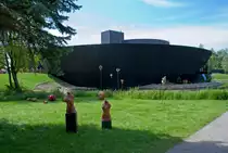 Die Tiere- & Pflanzen der Mecklenburgischen Seenplatte kann man im Naturerlebniszentrum Waren erleben, hier die Ansicht von der Parkseite des M�ritzeums. - 04.08.2007