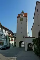 Isny, das Wassertor stadtausw�rts, Teil der Stadtbefestigung aus dem 15.Jahrhundert, Aug.2012 