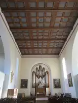 Dessau, Ev. St. Johannis Kirche, erbaut 1702 mit 3 Cranach Gem�lden (02.10.2012)