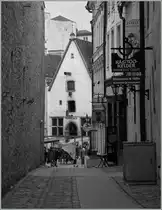 Reizvoll sind die engen Gassen Tallinns. 
Hier ein Blick durch die Kinga-Gasse zum Restaurant Pfeffersack.
4. mai 2012