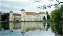 Schloss Rheinsberg am Grienericksee. Scan eines Dias vom September 1998.