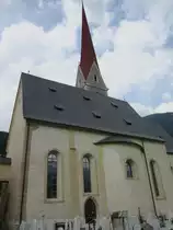 Schlanders, Pfarrkirche Maria Himmelfahrt, erbaut von 1499 bis 1505, Umbau von 1758 bis 1759 durch Josef Adam M�lk, mit 97 Meter h�chster Kirchturm S�dtirols (04.08.2012)