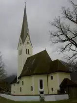 Fischhausen, St. Leonhard Kirche, erbaut von 1646 bis 1657 von J�rg Zwerger, Kreis 
Miesbach (06.04.2012)