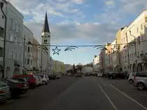 Stadtplatz von M�hldorf mit Frauenkirche (30.12.2012)