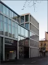 . Bankgeb�ude - Nordfassade des Neubaues der Kreissparkasse in G�ppingen. 02.01.2013 (Matthias)