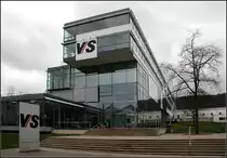 . Gl�sern - B�ro- Ausstellungsgeb�ude in Tauberbischofsheim. Architekten: Behnisch, Behnisch und Partner, Fertigstellung: 1998. 06.01.2013 (Matthias)