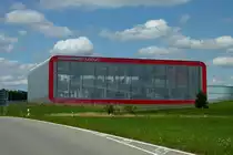 Bad Waldsee, das Erwin-Hymer-Museum, 2011 in diesem markanten Neubau er�ffnet, zeigt die Welt des mobilen Reisens, Aug.2012