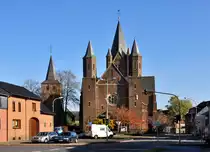 St. Arnold in Arnoldsweiler, neuromanische Kirche - 06.11.2012