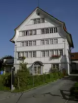 Speicher, Ehem. Zuberb�hler-Haus im Oberdorf, erbaut 1747 von johannes Grubenmann 
(21.08.2011)